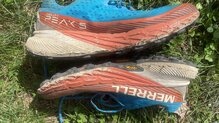 Merrell Agility Peak 5. Abrasin de la media suela en la parte que toca la suela
