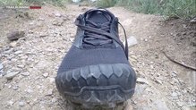 Lengeta de grosos medio en las Merrell AllOut Terra Light.