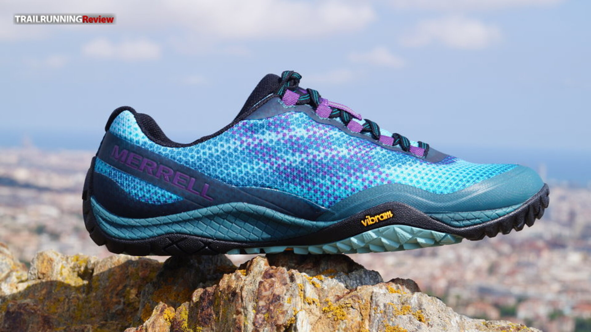 Zapatillas minimalistas de trail running: siente el terreno con