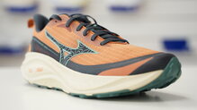 Mizuno Neo Lumina