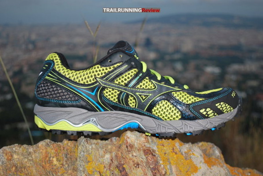 Mizuno Wave Ascend 6