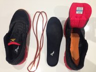 Detalle de la lengüeta, la plantilla y los cordones de las Mizuno Wave Daichi 2