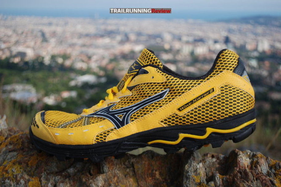 mizuno wave harrier 2