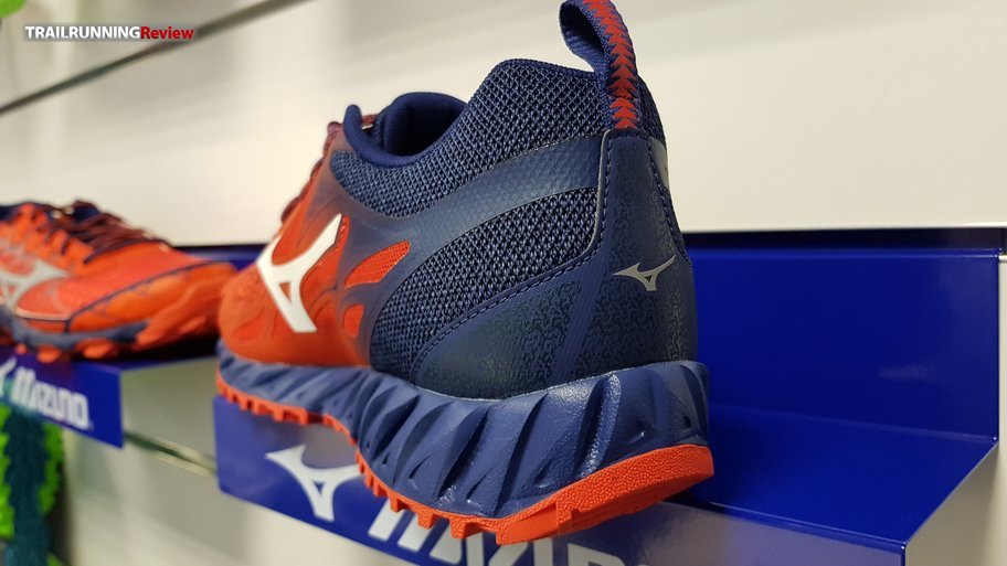 mizuno wave ibuki review