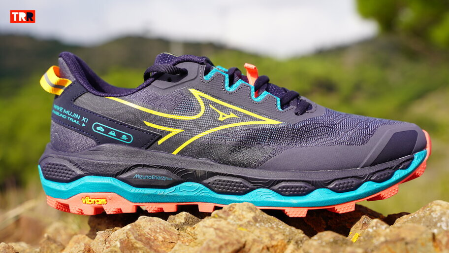 Mizuno Wave Mujin 11