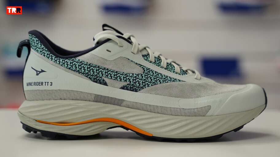 Mizuno Wave Rider TT 3