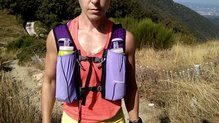 Nathan VaporSwiftra 4L también está preparada para llevar bidones o softflask.
