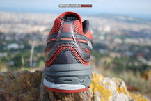 New Balance 876