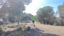 New Balance Fresh Foam Garo v2, la suela se defiende con solvencia en mojado.