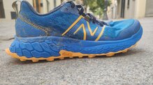 Las media suela de las New Balance Fresh Foam Hierro v7 no se ha compactado.