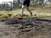 New Balance Vazee Summit en los charcos de Gamla Uppsala