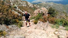 ON RUNNING CLOUDVENTURE PEAK: hemos apreciado especialmente la reactividad de la suela en los ascensos