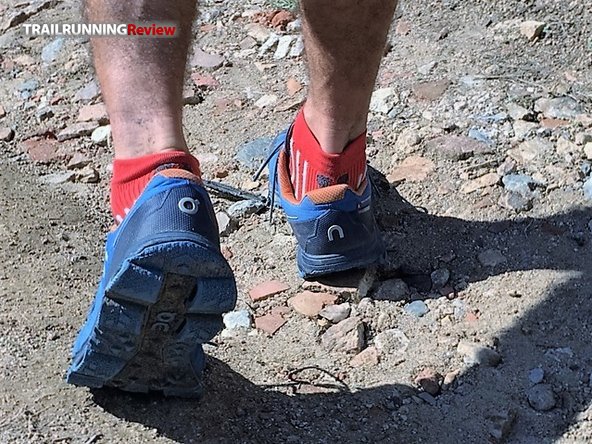 Vendedor síndrome Buzo On Running Cloudventure - TRAILRUNNINGReview.com