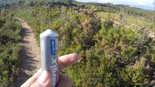 Overstims Energix Liquide Salé se puede coger fácilmente con la mano.