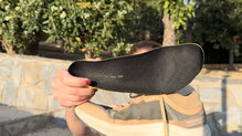 Ronhill Freedom Ultra: Detalle de la plantilla interior que complementa la absorción de impactos en distancias medias o largas.
