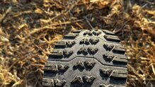 Ronhill Freedom Ultra: Inspección del cuello tipo calcetín y los acabados tras superar los test de durabilidad en carrera.