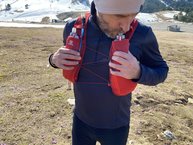 Salomon Active Skin 8 Set. Acceso fácil a los bidones