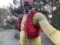 Salomon Active Skin 8 Set. Bolsa de hidratacin + bidones