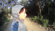 Chaqueta Salomon Elevate Aero FZ Mid W, la capucha queda pequeña en el caso de usar coleta.