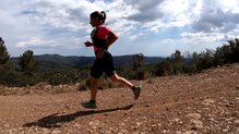 Zapatillas de asfalto con suela de trail.