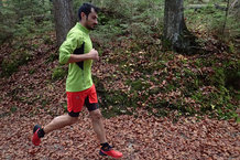 Corriendo con los Salomon S-Lab Exo Twinskin Short.