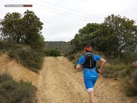 no se ideó para ello, pero la zona de ventilación de la espalda protege del roce de la mochila