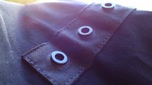 Salomon S-Lab Sense Boxer: Clips para fijar el cinturón de la gama modular. Centro cintura, delante y detrás.