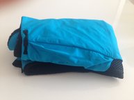 Un ejemplo del minimalsmo de la mochila Salomon S-Lab Sense Ultra 5 Set 