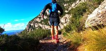 Con algo más de peso que su predecesora, las Salomon Speedcross nos dan algo más de amortiguación