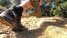 Salomon Supercross 3, necesita dnde clavar los tacos.