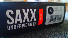 SAXX Underwear Kinetic Boxer: Parte superior indicando la talla