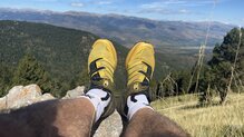 Las Scarpa Ribelle Run Kalibra HT incorporan como lengüeta una tela denominada  Sock-Fit LW  que envuelve nuestro pie