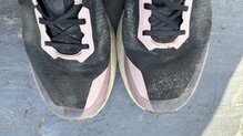 El upper tiene un gran aspecto gracias al tejido ripstop