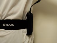 Silva Cross Trail 2: podemos insertar la petaca en el cinturn ad hoc que se suministra conjuntamente con el frontal y resto de accesorios.