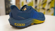 Topo Athletic MTN Racer 4