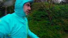 Uglow Rain Jacket limited edition, bajo la lluvia.