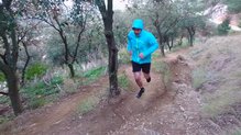 Uglow Rain Jacket limited edition, en acción.