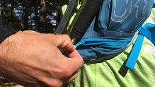 Ultimate Direction Mountain Vest 5.0: Accesibilidad