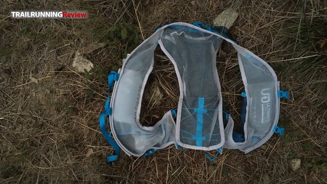 Ultimate Direction Mountain Vest 5.0 - TRAILRUNNINGReview.com