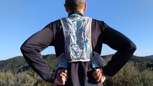 ULTIMATE DIRECTION RACE VEST 5.0: Sistema Comfort Cinch 2 de ajuste posterior 