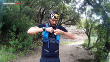 Ultimate Direction_Ultra Vest 4.0: Ajustes rpidos en la zona frontal