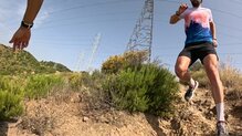Bajando a tope por terrenos técnicos