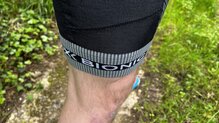 X-Bionic Effektor 4.0 Trail Running Shorts: tejido con grosor notable extremenadamente suave al tacto