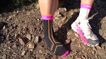 Tenemos el calcetn ms premium de X-Socks incluido con la zapatilla.