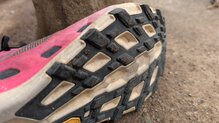 La suela está aguantando mejor que en la primera zapatilla X-Bionic