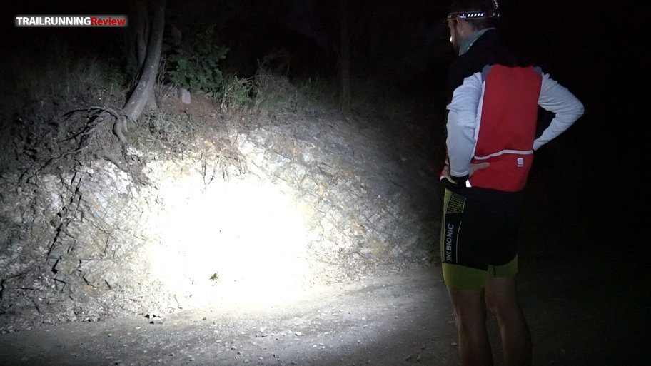 Fenix HM65R: Máxima potencia 